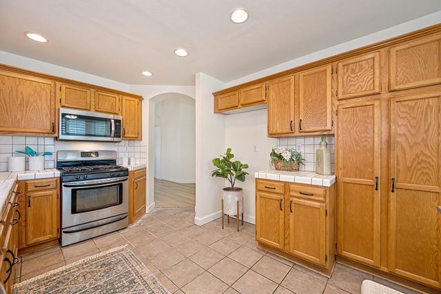 8759 Fobes Dr, Antelope, CA 95843