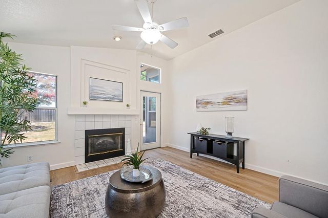 8759 Fobes Dr, Antelope, CA 95843