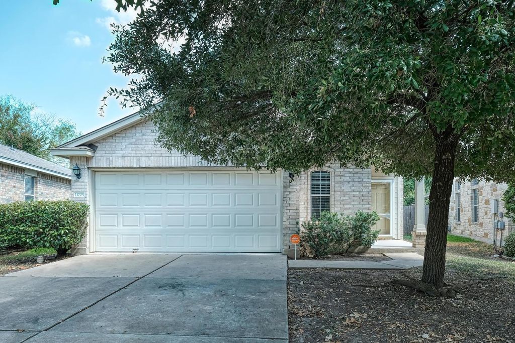 11705 Jim Ryun LN, Austin, TX 78748