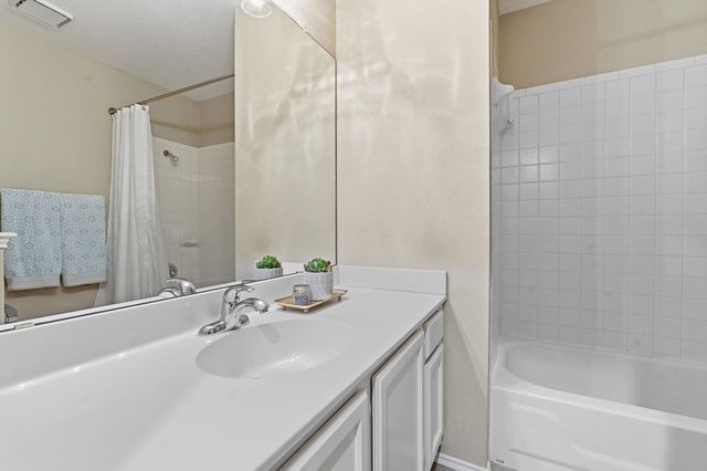 8013 Doe Meadow DR, Austin, TX 78749