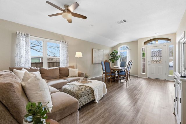 8013 Doe Meadow DR, Austin, TX 78749