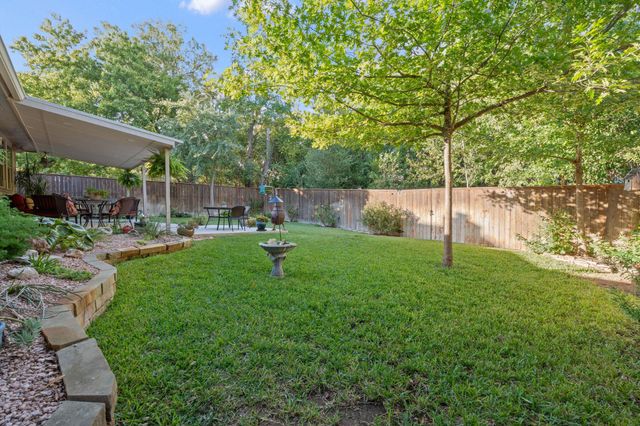 8013 Doe Meadow DR, Austin, TX 78749
