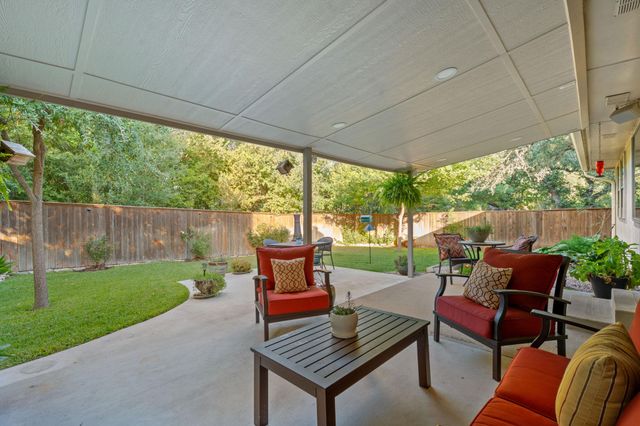 8013 Doe Meadow DR, Austin, TX 78749