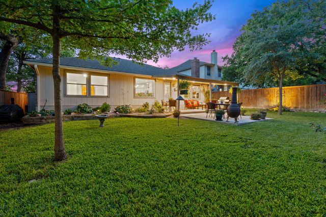 8013 Doe Meadow DR, Austin, TX 78749