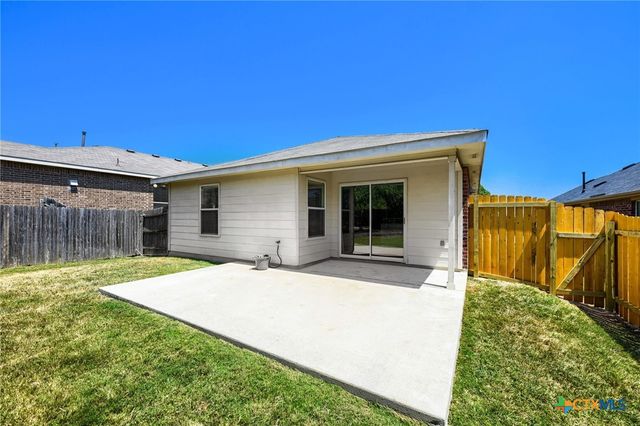 137 Pine Arbol, Buda, TX 78610