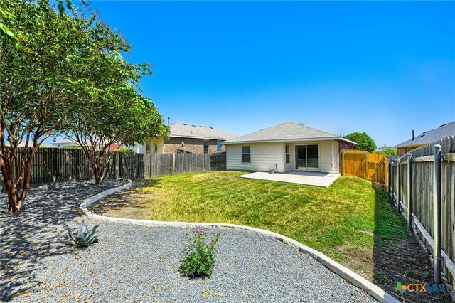 137 Pine Arbol, Buda, TX 78610