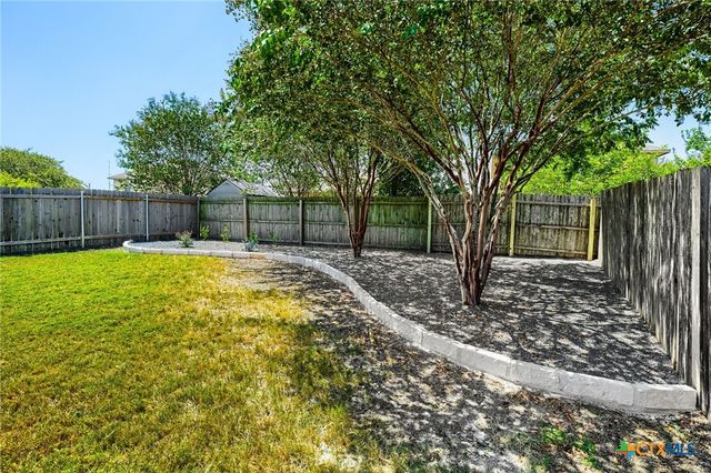 137 Pine Arbol, Buda, TX 78610
