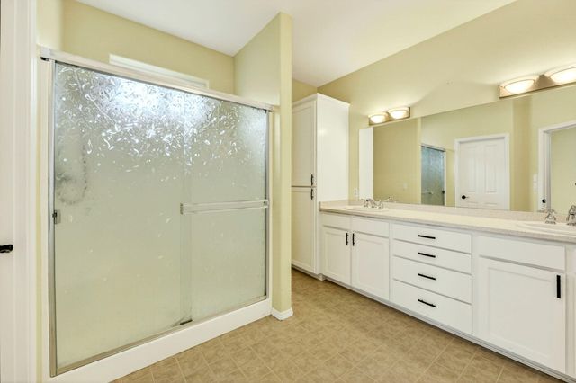 2078 Orchard Home Drive, Medford, OR 97501