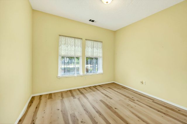 2078 Orchard Home Drive, Medford, OR 97501