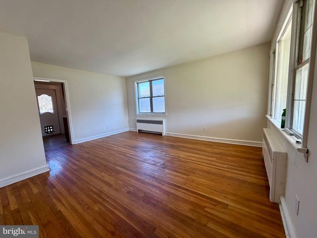 1341 CORRY AVE, Bensalem, PA 19020