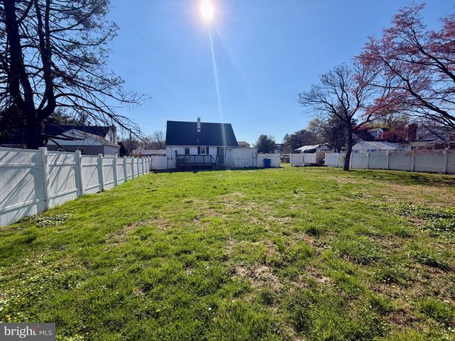 1341 CORRY AVE, Bensalem, PA 19020