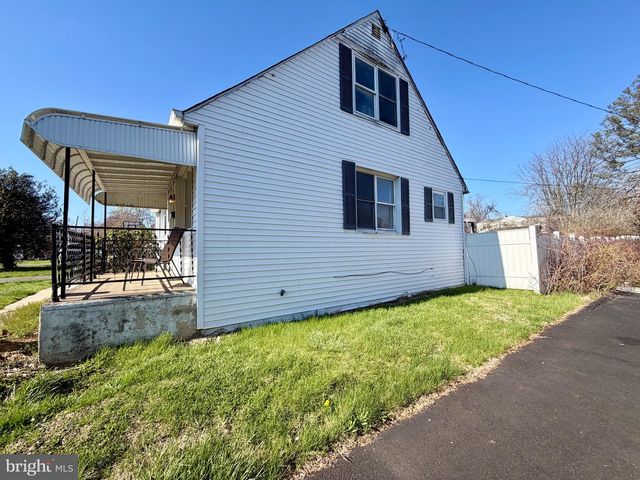 1341 CORRY AVE, Bensalem, PA 19020