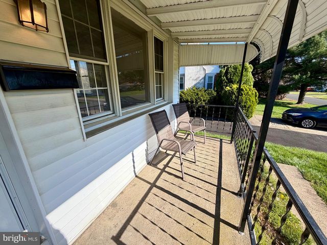 1341 CORRY AVE, Bensalem, PA 19020