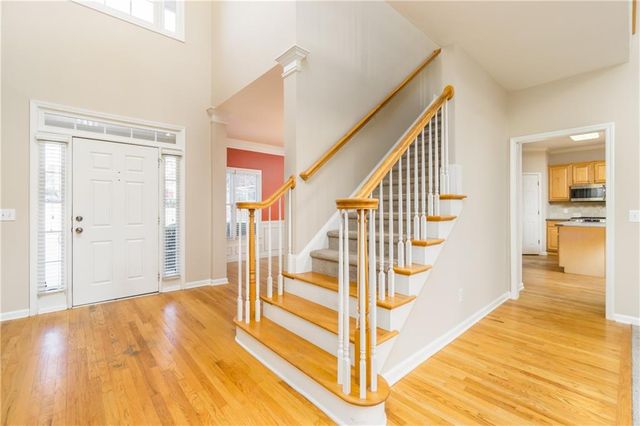 8670 Woodland View Drive, Gainesville, GA 30506