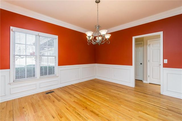 8670 Woodland View Drive, Gainesville, GA 30506