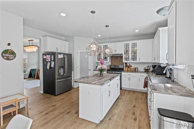 901 Timber Ridge Court, Fenton, MO 63026