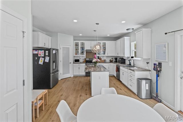 901 Timber Ridge Court, Fenton, MO 63026