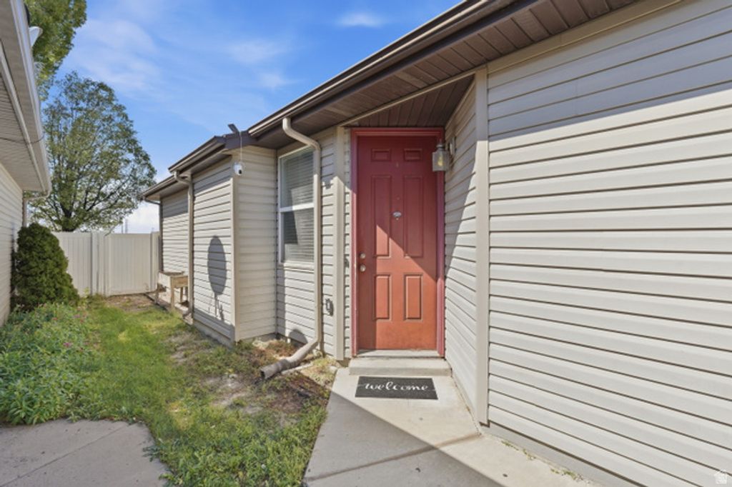 777 N SKIPTON DR, North Salt Lake, UT 84054 — photo 3