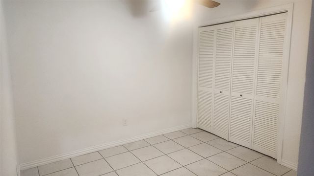 2328 Kennington Drive B, Arlington, TX 76012