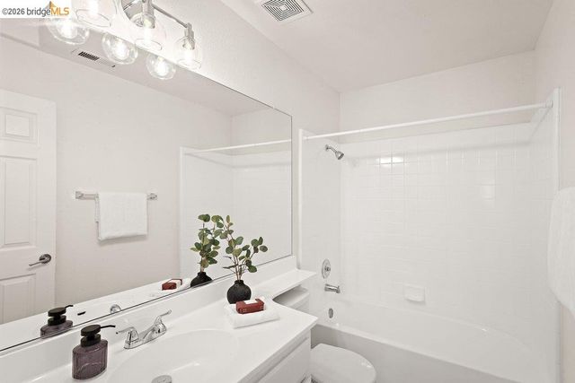 1299 159th Avenue, San Lorenzo, CA 94580