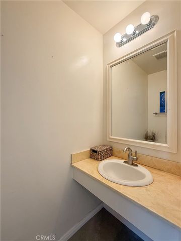 659 E Lee, Azusa, CA 91702