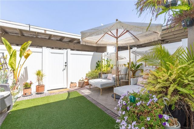 659 E Lee, Azusa, CA 91702