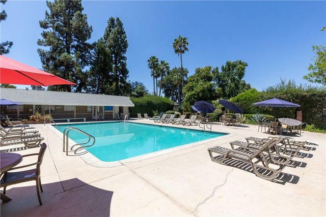 659 E Lee, Azusa, CA 91702