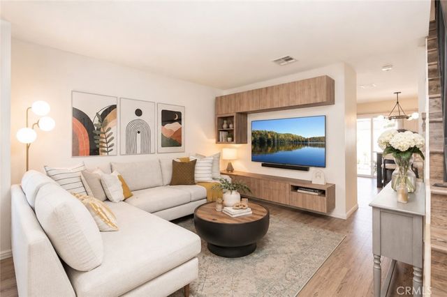 659 E Lee, Azusa, CA 91702