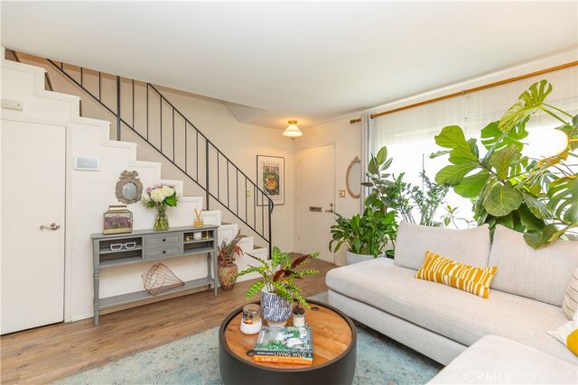659 E Lee, Azusa, CA 91702