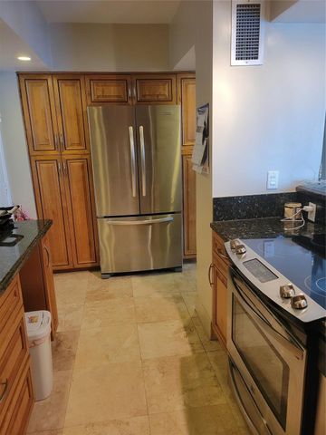 3233 NE 34th Street 322, Fort Lauderdale, FL 33308