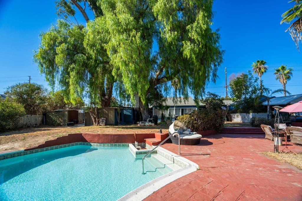 307 E Washington Ave, El Cajon, CA 92020 — exterior