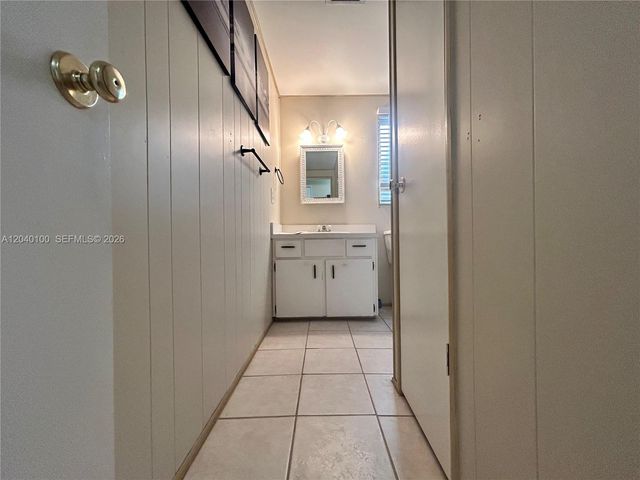 2341 SW 84th Ave, Davie, FL 33324