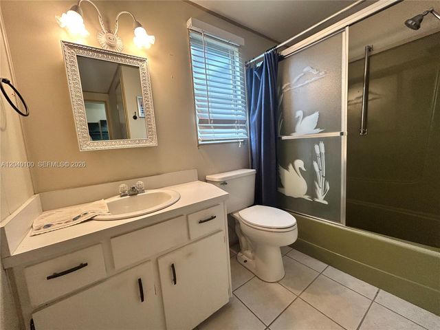 2341 SW 84th Ave, Davie, FL 33324