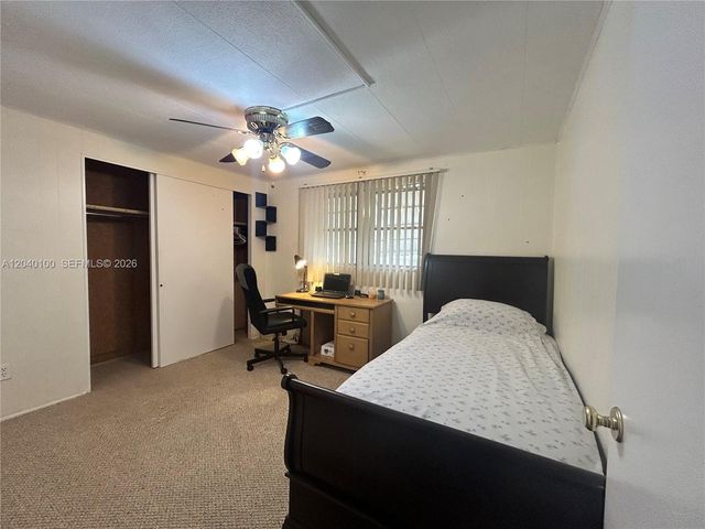 2341 SW 84th Ave, Davie, FL 33324
