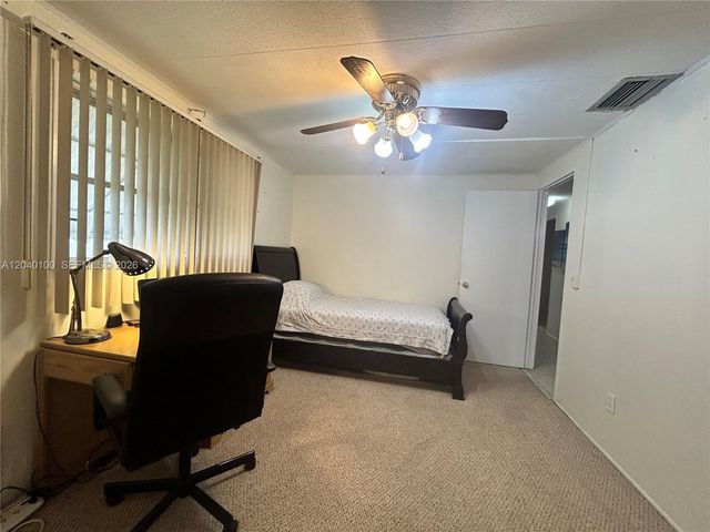 2341 SW 84th Ave, Davie, FL 33324