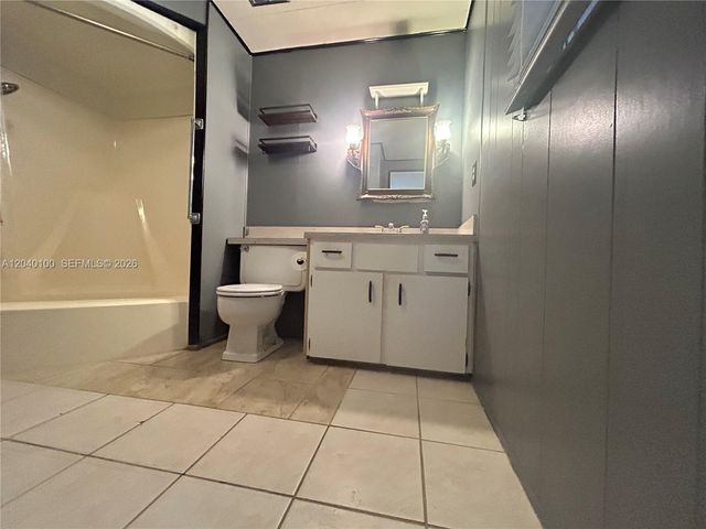 2341 SW 84th Ave, Davie, FL 33324