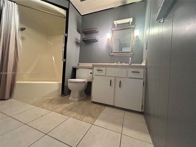 2341 SW 84th Ave, Davie, FL 33324