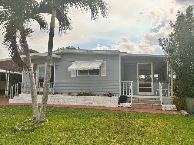 2341 SW 84th Ave, Davie, FL 33324