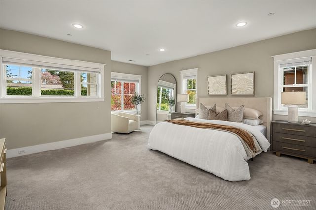 10610 NE 28th Street, Bellevue, WA 98004