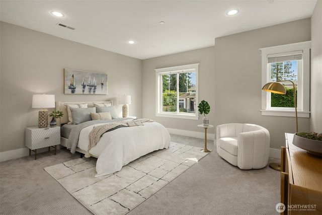 10610 NE 28th Street, Bellevue, WA 98004