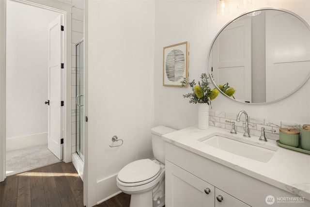 10610 NE 28th Street, Bellevue, WA 98004