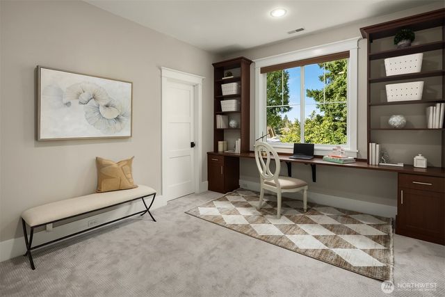 10610 NE 28th Street, Bellevue, WA 98004