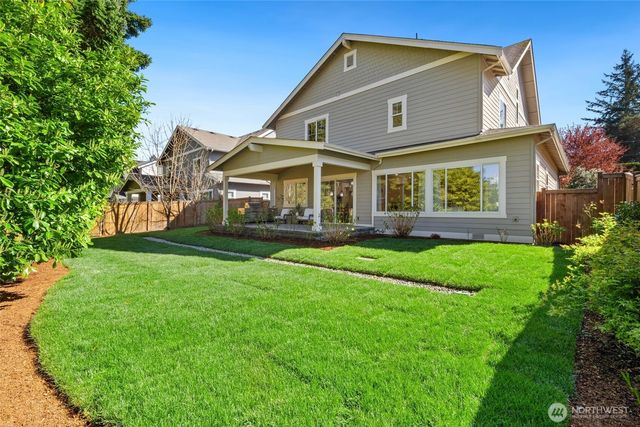 10610 NE 28th Street, Bellevue, WA 98004