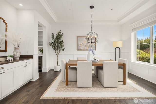 10610 NE 28th Street, Bellevue, WA 98004