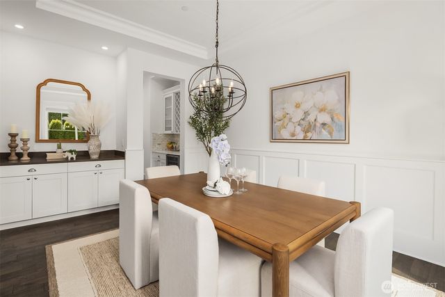 10610 NE 28th Street, Bellevue, WA 98004