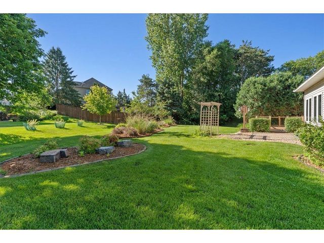 2228 White Pine Court, Hudson, WI 54016
