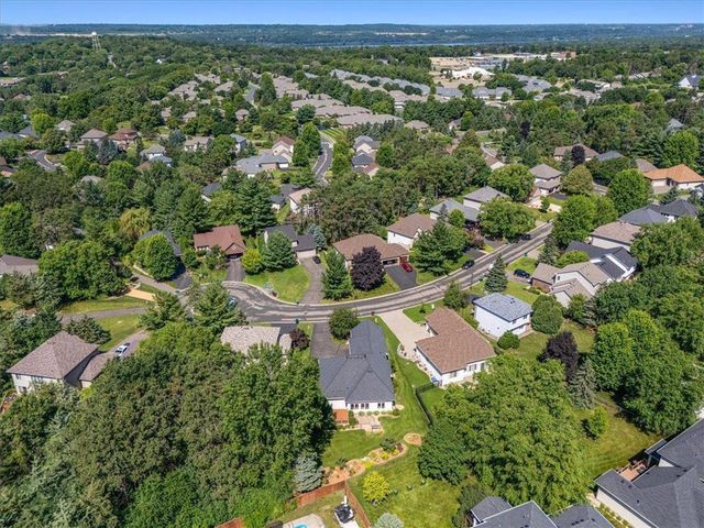 2228 White Pine Court, Hudson, WI 54016