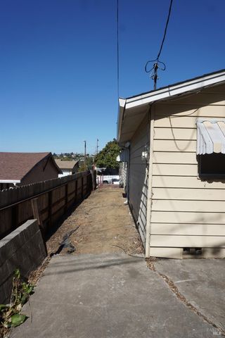 427 Ladera Dr, Vallejo, CA 94591