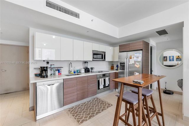 1010 SW 2nd Ave 710, Miami, FL 33130