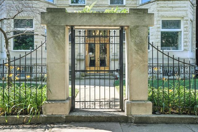 1431 W Cuyler Avenue 1S, Chicago, IL 60613